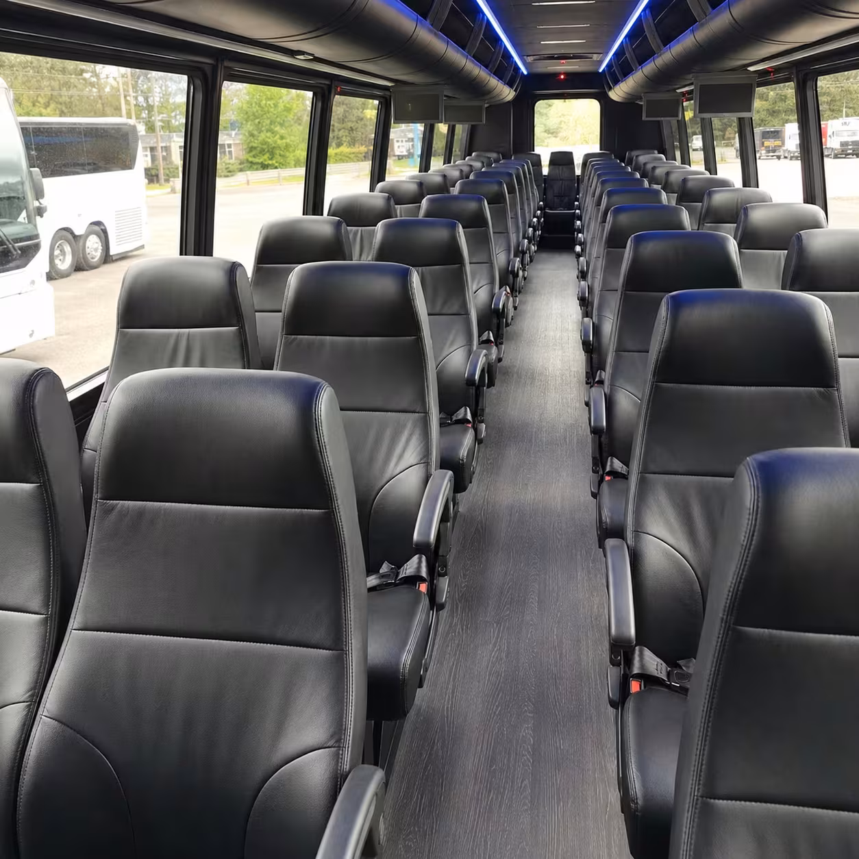 mckinney minibus rentals for museum and stem field trips