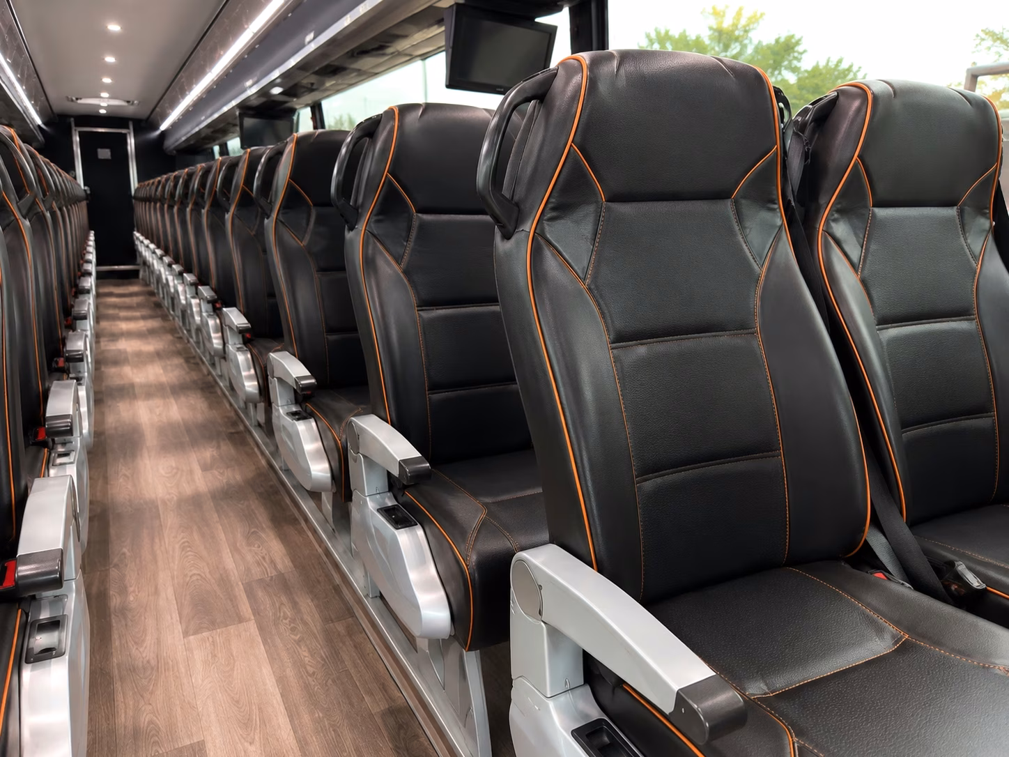 sports team fan charter bus rentals in mckinney